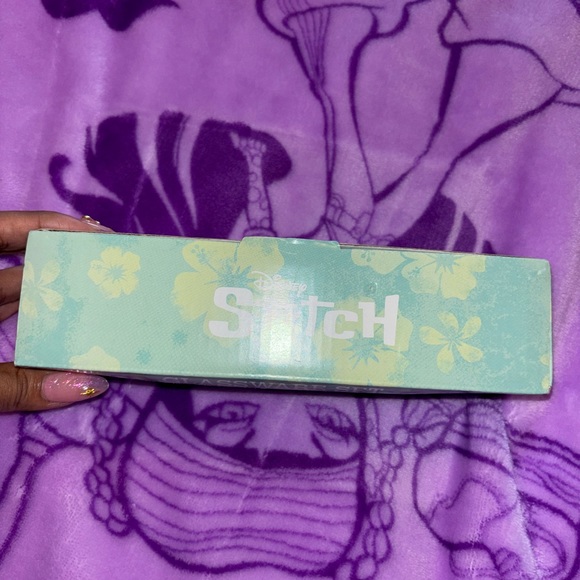 Stitch - Picture 2 of 2